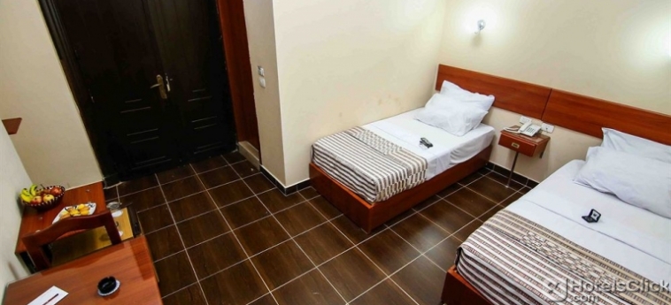 Imagen de la habitación del Hotel Lyly-Hostel. Foto 5