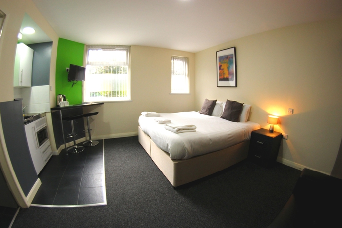 Imagen de la habitación del Hotel Lymedale Suites. Foto 10
