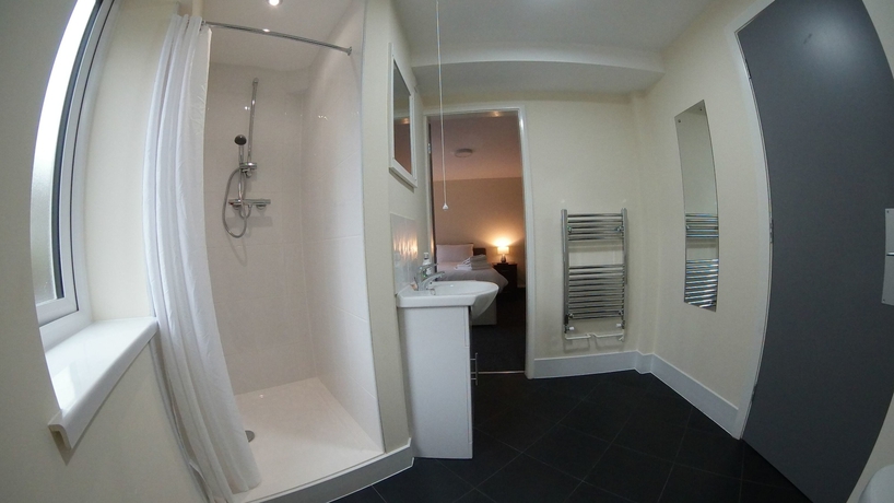 Imagen de la habitación del Hotel Lymedale Suites. Foto 13