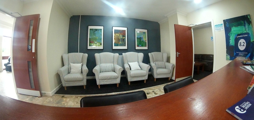 Imagen de los interiores del Hotel Lymedale Suites. Foto 17