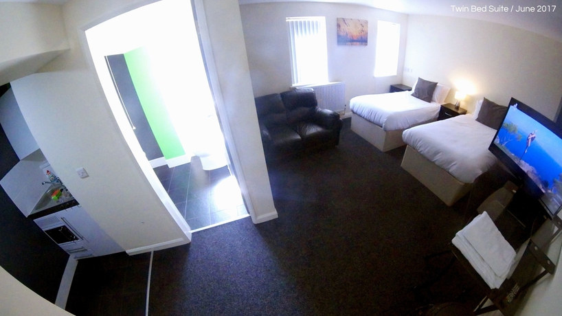 Imagen de la habitación del Hotel Lymedale Suites. Foto 14