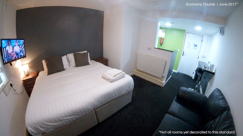 Imagen de la habitación del Hotel Lymedale Suites. Foto 15