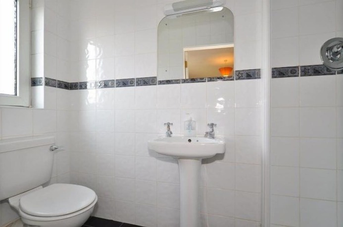Imagen de la habitación del Hotel Lynfield Guest House. Foto 12