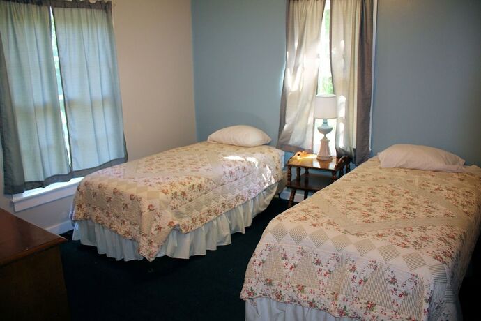 Imagen de la habitación del Hotel Lynnhurst Family Resort. Foto 12