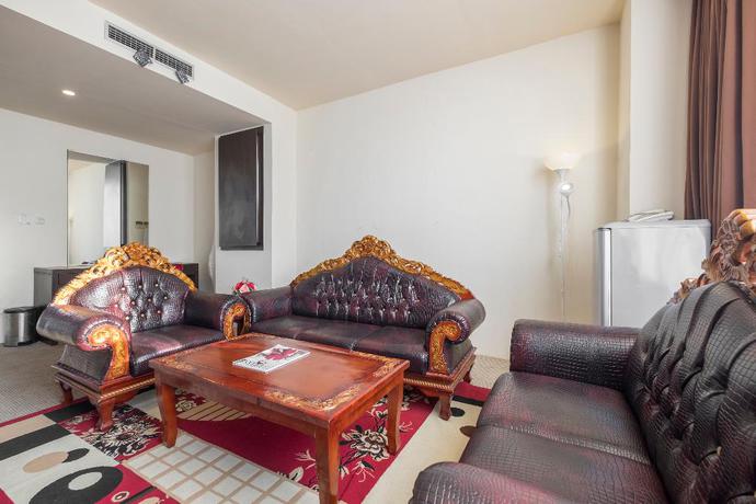 Imagen de la habitación del Hotel Lynt Hotel Makassar. Foto 8