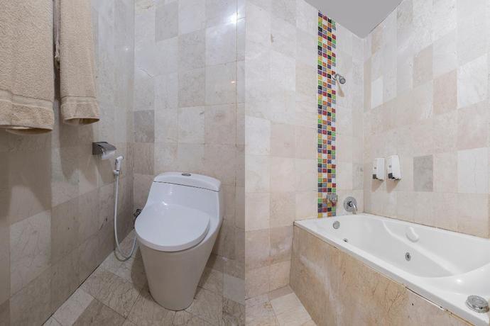 Imagen de la habitación del Hotel Lynt Hotel Makassar. Foto 10