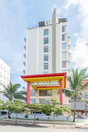 Imagen general del Hotel Lynt Hotel Makassar. Foto 1