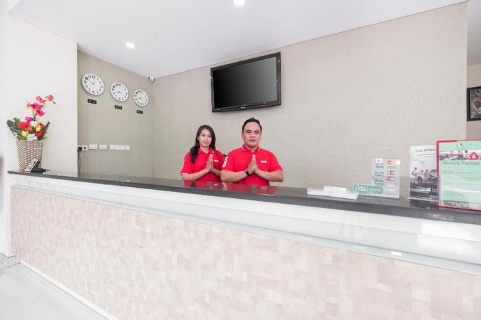 Imagen de los interiores del Hotel Lynt Hotel Makassar. Foto 20