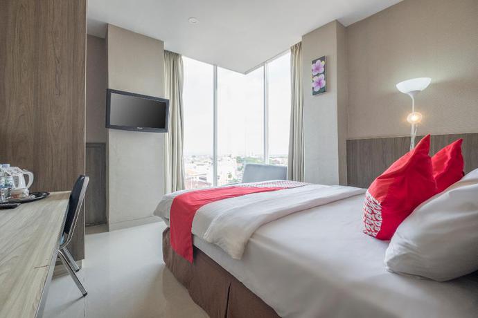 Imagen de la habitación del Hotel Lynt Hotel Makassar. Foto 11