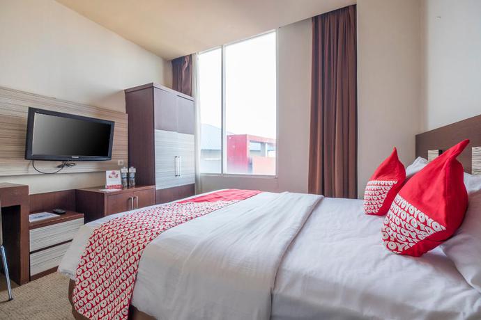 Imagen de la habitación del Hotel Lynt Hotel Makassar. Foto 15