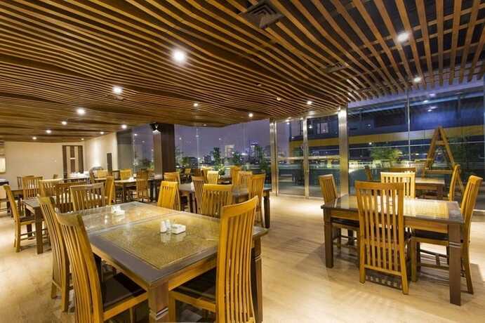 Imagen del bar/restaurante del Hotel Lynt Jakarta. Foto 13
