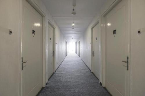 Imagen general del Hotel Lynt Makassar. Foto 5