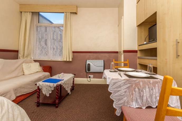 Imagen de la habitación del Hotel Lynton Apartments. Foto 4