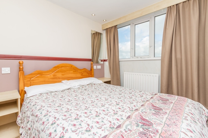 Imagen de la habitación del Hotel Lynton Apartments. Foto 12