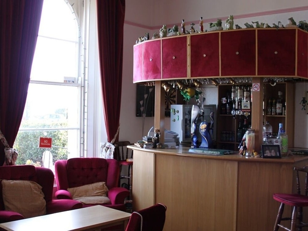 Imagen del bar/restaurante del Hotel Lynton House. Foto 4