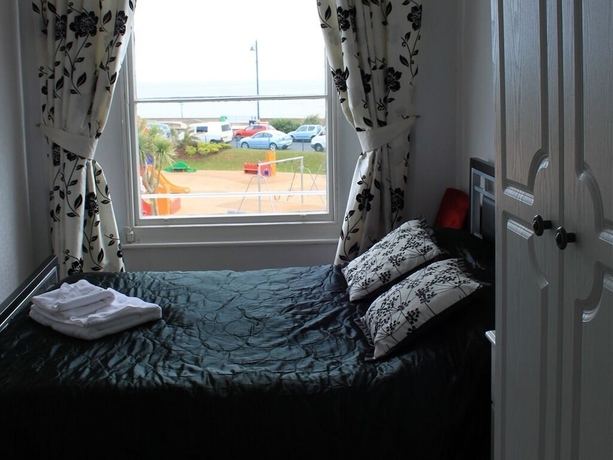 Imagen de la habitación del Hotel Lynton House. Foto 11