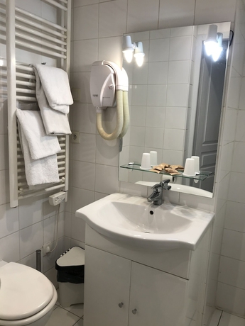 Imagen de la habitación del Hotel Lyo. Foto 3