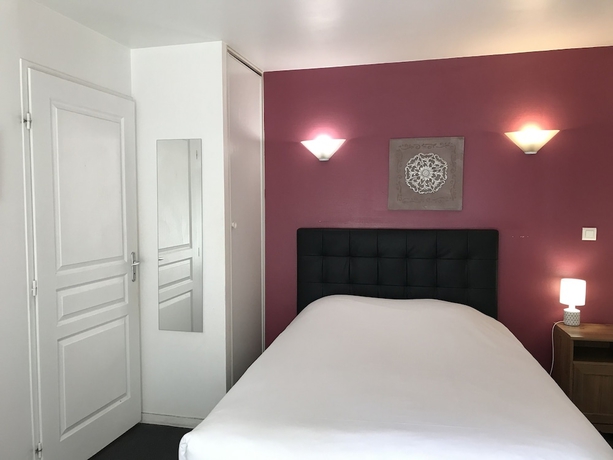 Imagen de la habitación del Hotel Lyo. Foto 14