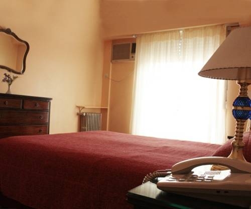 Imagen general del Hotel Lyon, Buenos Aires. Foto 10