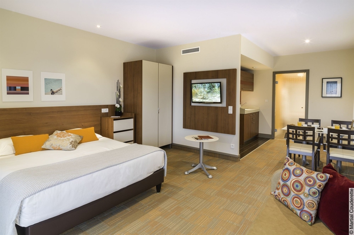 Imagen de la habitación del Hotel Lyon Métropole. Foto 9