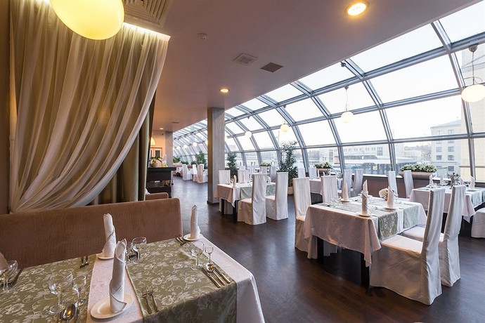 Imagen del bar/restaurante del Hotel Lyra, San Petersburgo. Foto 5