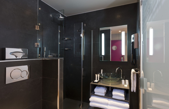 Imagen de la habitación del Hotel Lyric Paris. Foto 10