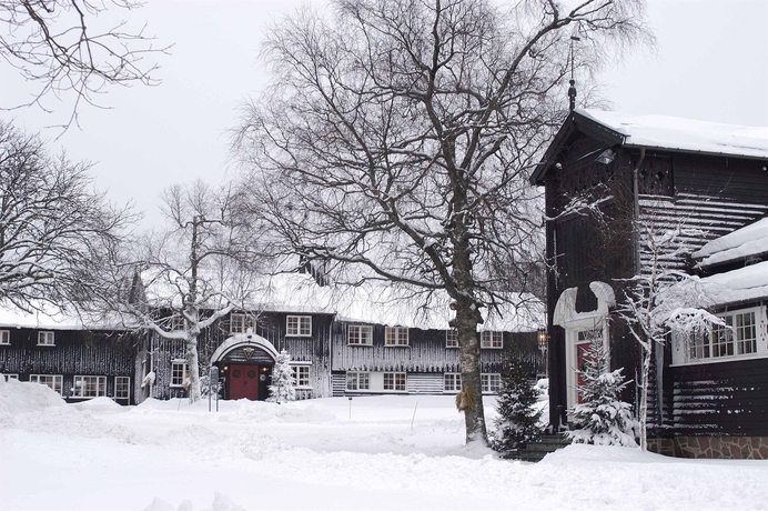 Imagen de los exteriores del Hotel Lysebu. Foto 12