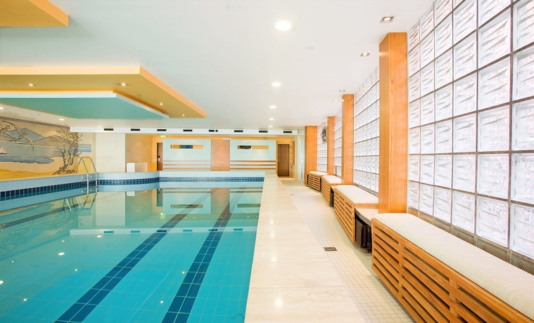 Imagen de la piscina del Hotel Lyskirchen. Foto 14