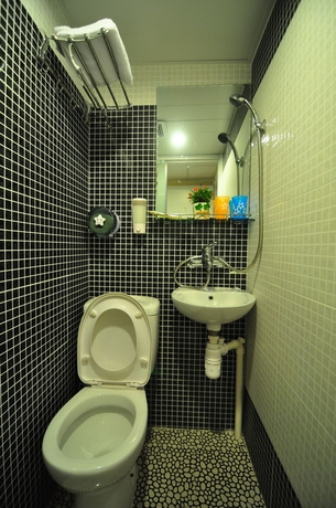 Imagen de la habitación del Hotel Lyton House. Foto 3