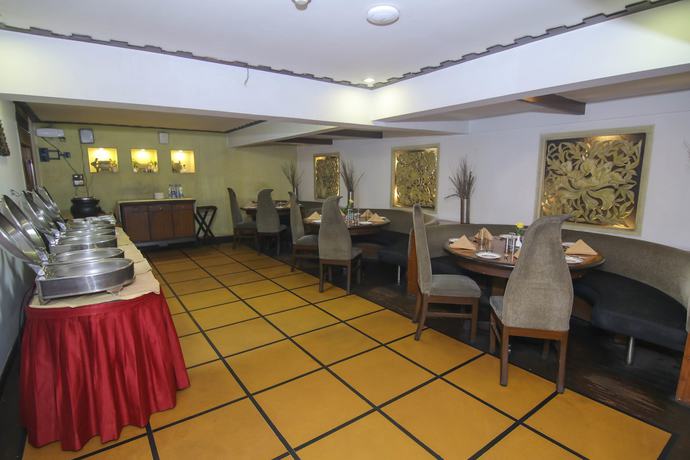 Imagen del bar/restaurante del Hotel Lytton. Foto 8