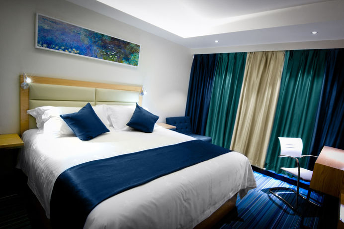 Imagen de la habitación del Hotel Lyz Business. Foto 10