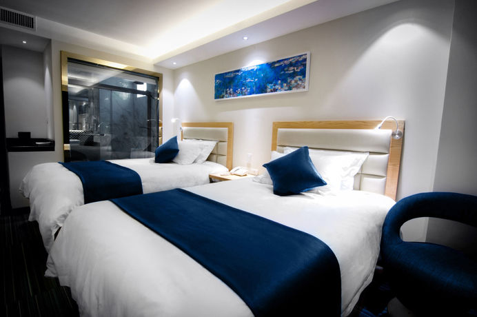 Imagen de los interiores del Hotel Lyz Business. Foto 16