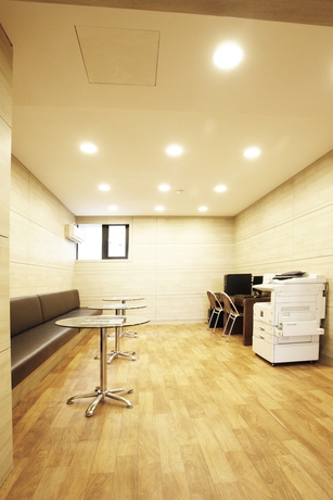 Imagen de los interiores del Hotel M BIZ. Foto 13