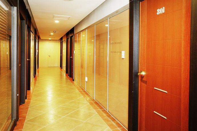 Imagen de los interiores del Hotel M BIZ. Foto 14