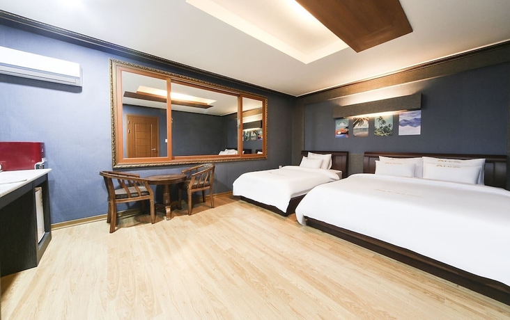 Imagen de la habitación del Hotel M Boss Motel. Foto 2