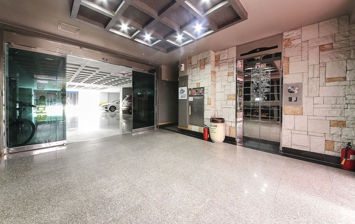 Imagen de los interiores del Hotel M Boss Motel. Foto 15