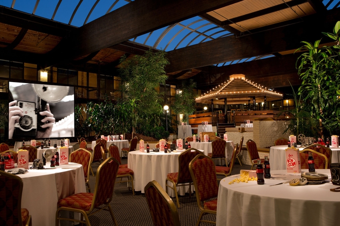 Imagen del bar/restaurante del Hotel M Buffalo. Foto 5