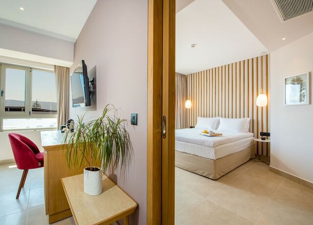 Imagen de la habitación del Hotel M City. Foto 11