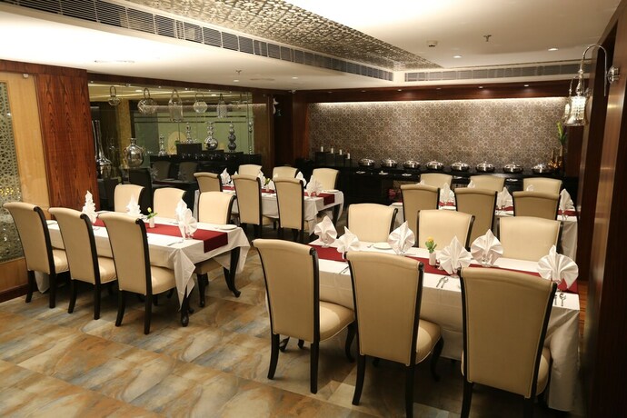 Imagen del bar/restaurante del Hotel M Crown. Foto 12