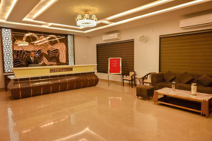Imagen de los interiores del Hotel M D Farms And Resorts. Foto 16
