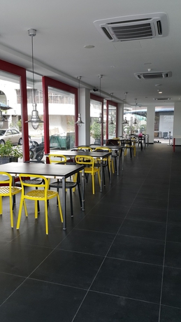 Imagen del bar/restaurante del Hotel M Design At Shamelin Perkasa. Foto 3
