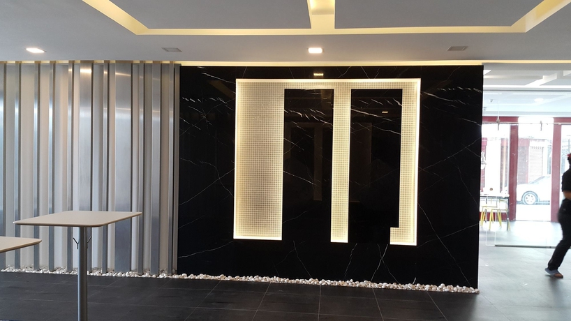 Imagen de los interiores del Hotel M Design At Shamelin Perkasa. Foto 14