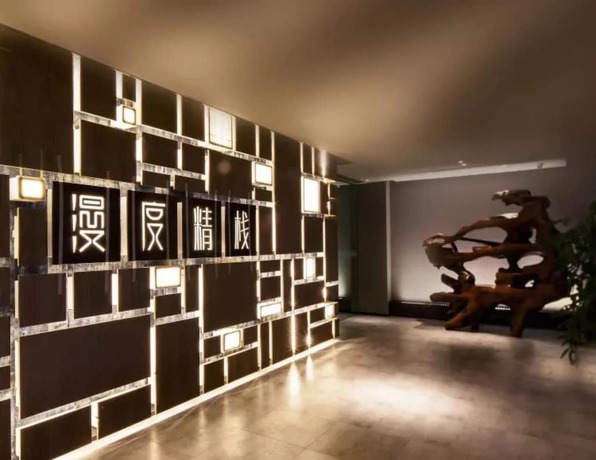 Imagen de los interiores del Hotel M Do. Foto 17