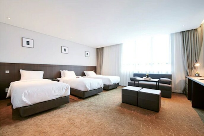 Imagen de la habitación del Hotel M Felice. Foto 28