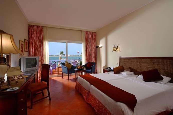 Imagen de la habitación del Hotel M Hotels at Porto Marina. Foto 3