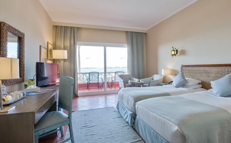 Imagen de la habitación del Hotel M Hotels at Porto Marina. Foto 11
