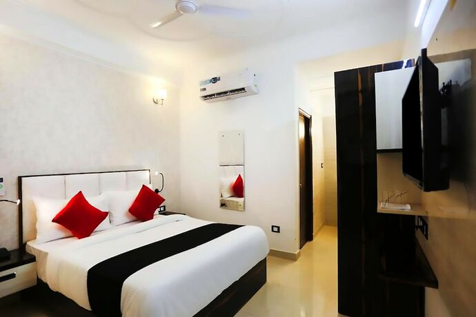 Imagen general del Hotel M K and Restaurant, Greater Noida. Foto 1