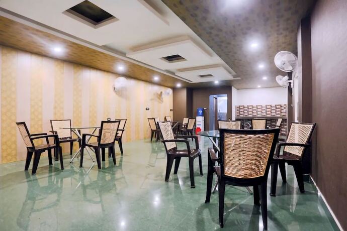 Imagen general del Hotel M K and Restaurant, Greater Noida. Foto 2