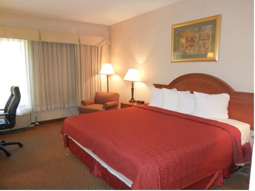 Imagen de la habitación del Hotel M Mount Pocono. Foto 11