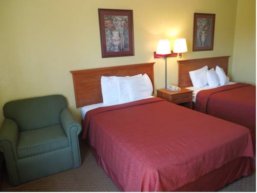 Imagen de la habitación del Hotel M Mount Pocono. Foto 12